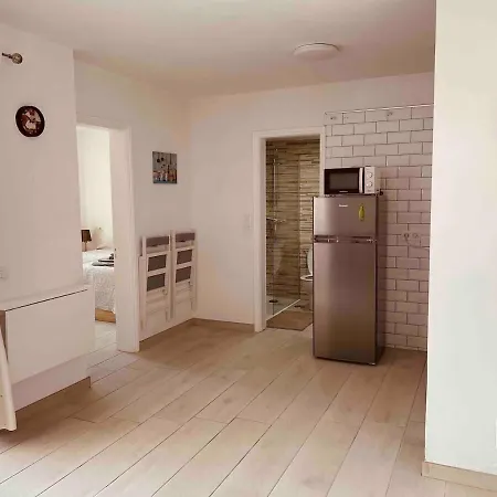 Daire Luna -modern One Bedroom In Puerto Del Carmen Tías